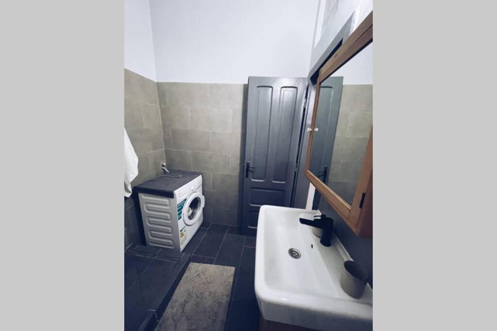 ☆Modern High Ceiling Apartment - Heart Of The City Oradea Luaran gambar