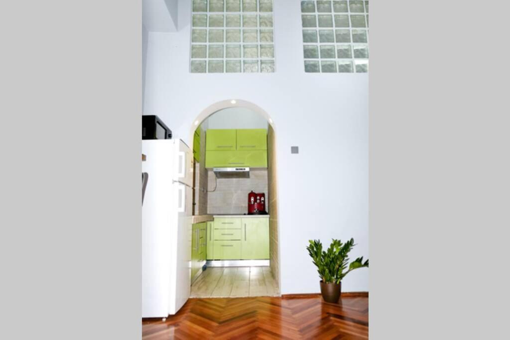 ☆Modern High Ceiling Apartment - Heart Of The City Oradea Luaran gambar